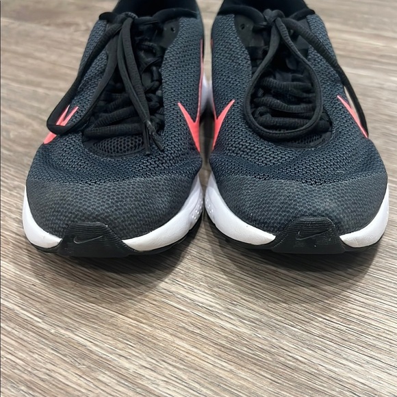 Women’s Nike Run All Day size 9 - Picture 6 of 6